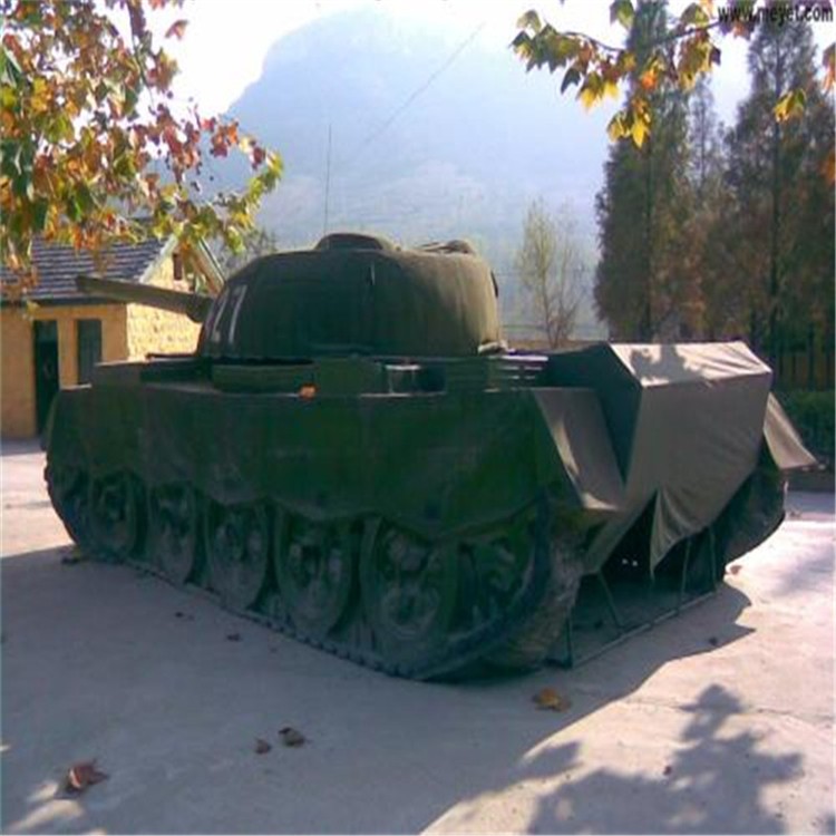 双桥大型充气坦克